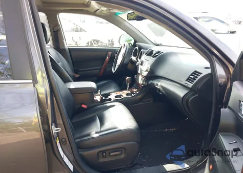 2011 Toyota Highlander Limited V6 z USA, uszkodzony, nr VIN 5TDDK3EH7BS055802